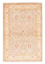Traditional Hand-knotted Carpet 4'1" x 6'1" Wool Oriental Area Rug