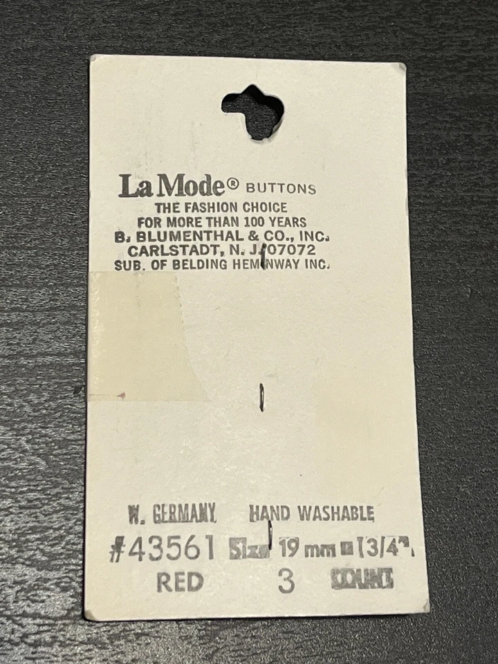 La Mode Triangle Flat Red Buttons 3 Count New On Card 19mm 3/4 W. Germany 43561 - Image 3 of 3