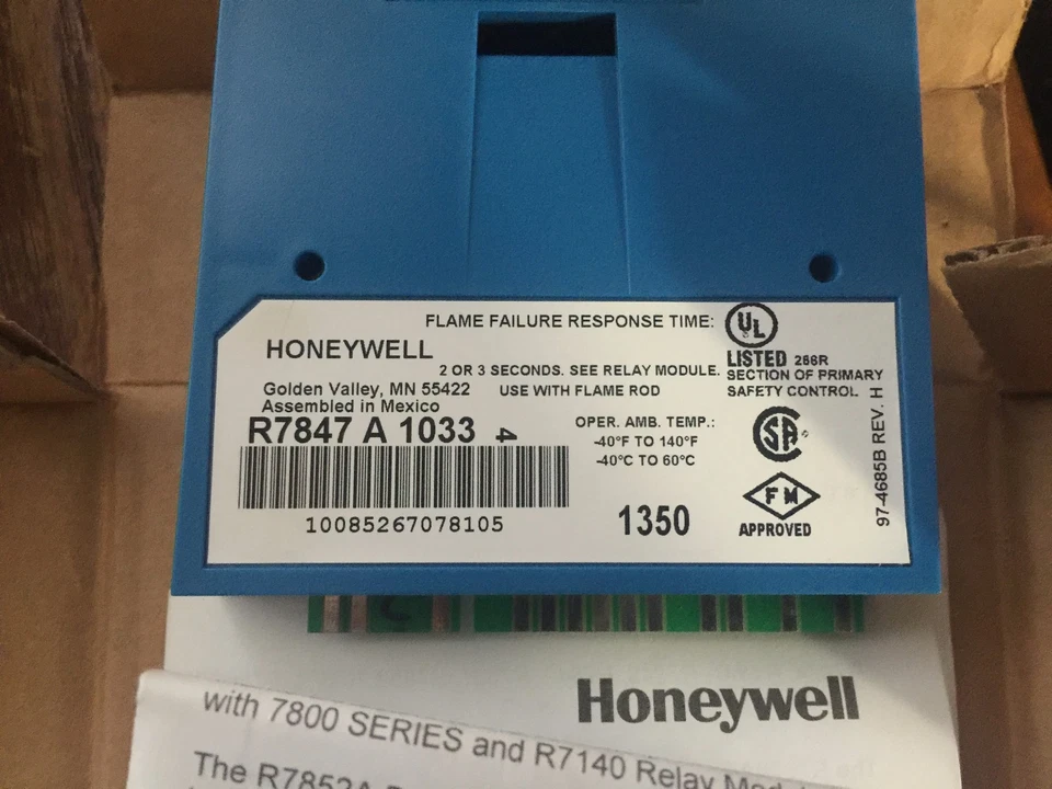 New Honeywell R7847 A 1033 Rectification Flame Amplifier R7847A1033 US Free TAX - Image 3 of 4