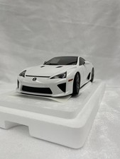 AUTOart 1/18 Lexus LFA 78851 White Carbon Black Model Car With Box Used