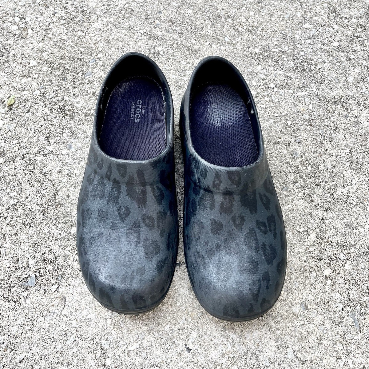 Crocs Neria Pro Clogs Women's Size Black Leopard Non Marking