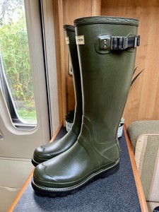 Hunter Men's Balmoral Tall Side Boots - Dark Olive Rubber Rain Boots, Size 40-41 EU (Approx. US 8)