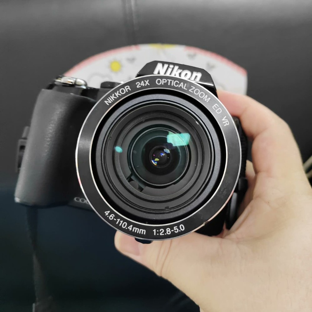 Nikon COOLPIX P90 CCD Digital Camera 12.1MP Black 24x optical zoom