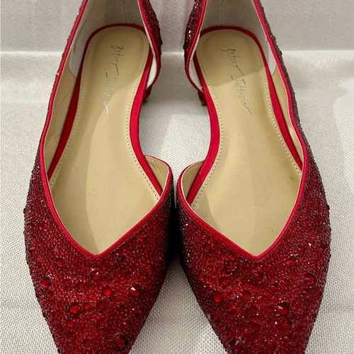 Women’s Betsey Johnson Remy ballet flat, Red Glitter. Size 9 1/2