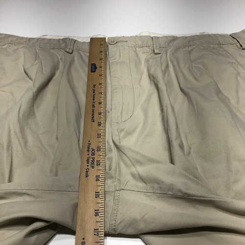 Dockers Shorts Mens Size 52 Tan Khaki Pleated Front Regular Fit Slant Pockets - Picture 11 of 12