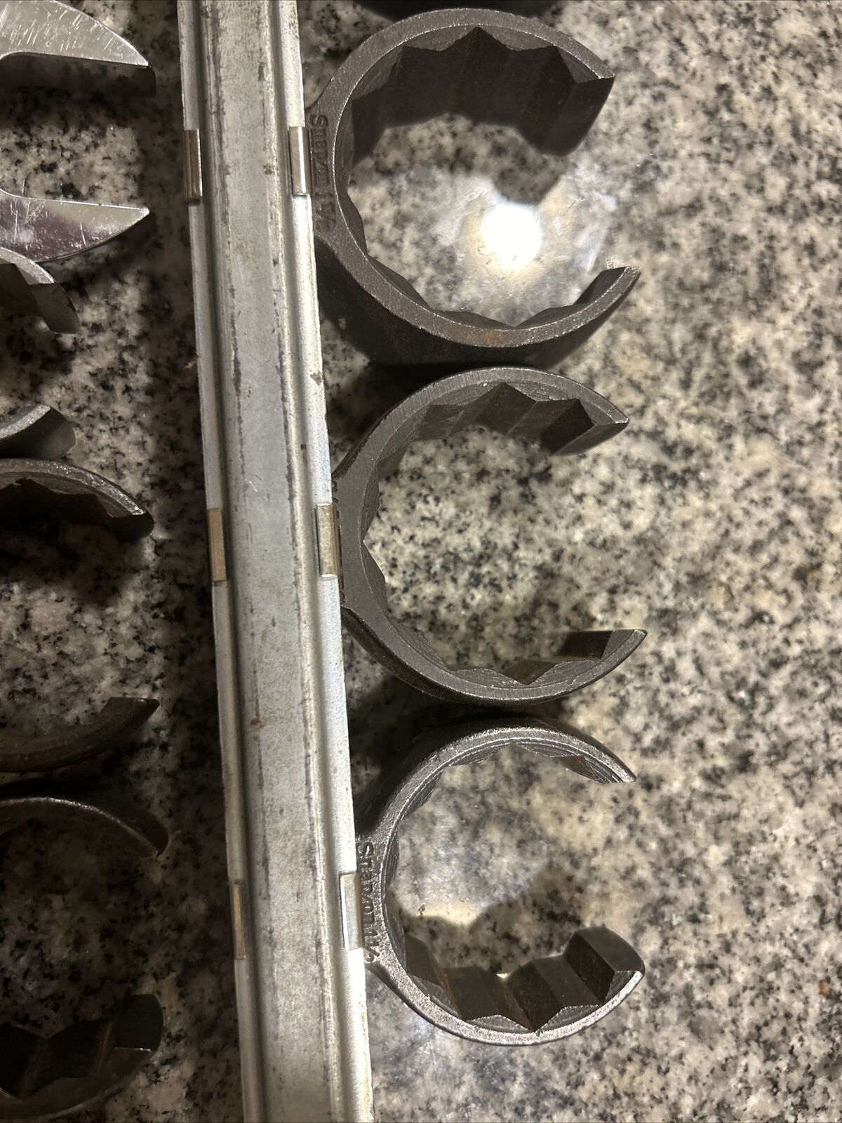 Picture 5 of 6