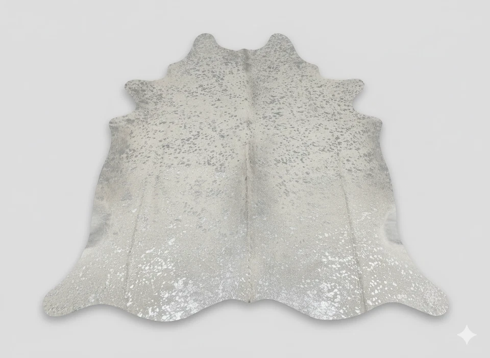 Alfombra metálica Devore de cuero de vaca plateada y blanca lavada con ácido 6x7 pies, grado A, tamaño grande Foto 2 de 4