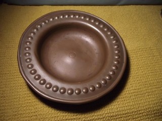 AN UNUSUAL ANTIQUE/ VINTAGE HAND HAMMERED COPPER ARTS & CRAFTS ASHTRAY OR BOWL
