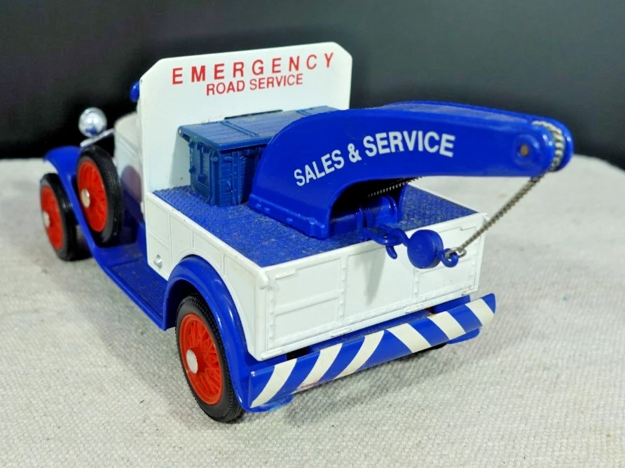 Banco de remolque Liberty Classics Ford modelo A con llave 1/24 Foto 4 de 4