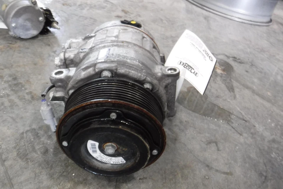 2014-2016 BMW M235i 3.0L A/C Compressor 14-16 Foto 3 de 3