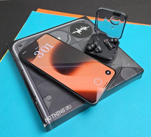 Nothing Phone 3 512GB 16GB RAM + Nothing Ear Bundle - Unlocked