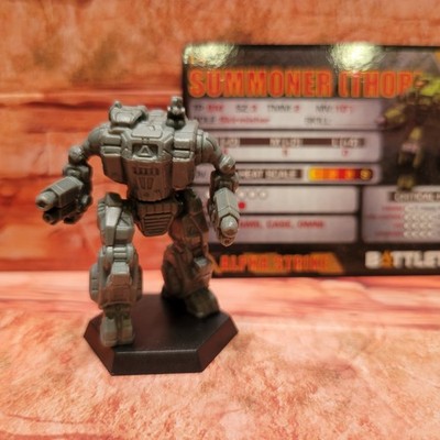 Summoner (Thor) Mech - Battletech Aces Scouring Sands with Alpha Strike Card