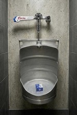 Custom Keg Urinal with Top Manual Flush & Bee...