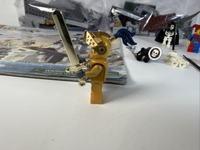 LEGO Castle 7079 Drawbridge Defense Complete Gold Knight cas415 Fantasy Era 2009