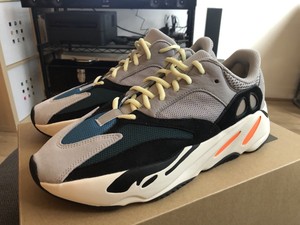 yeezy 700 b75571