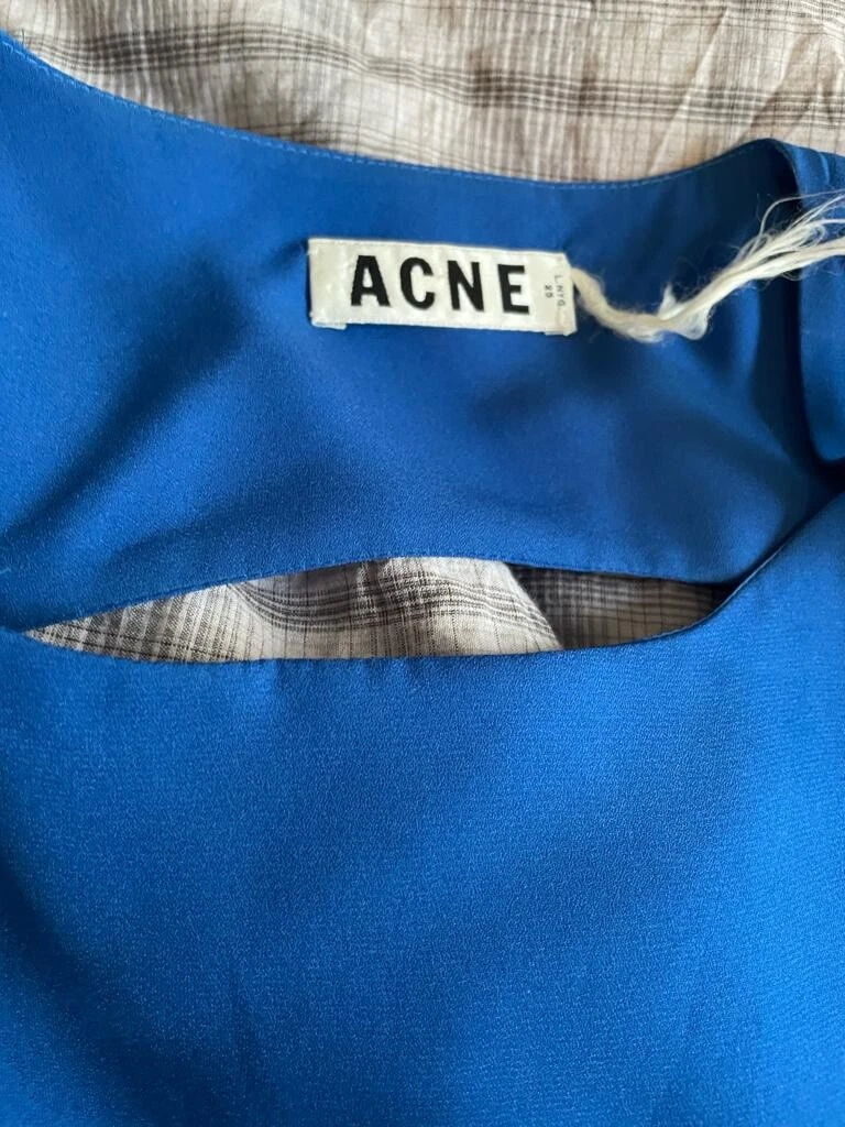 ACNE STUDIOS Elegante sexy mini abito di design Acne in blu elettrico schiena aperta.