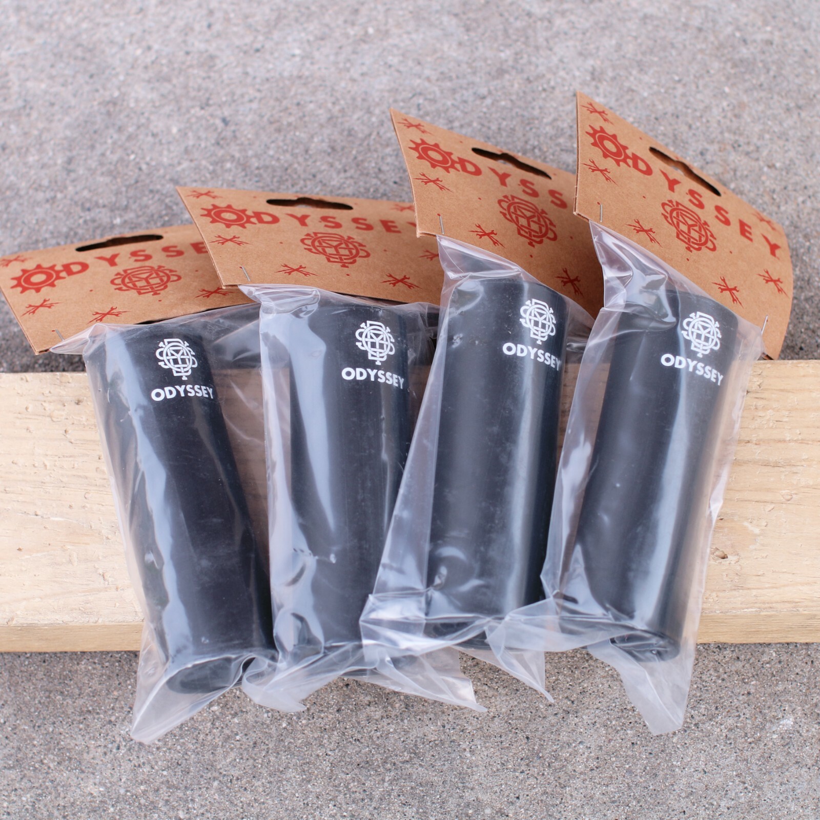 Pegs (4-pack)
