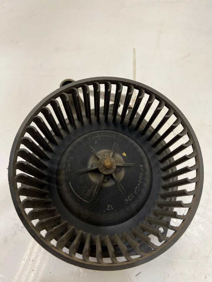 Motor soprador CA 96 - 21 Chevy Express GMC Savana aquecedor fabricante de equipamento original 89019318 - Imagem 2 de 4