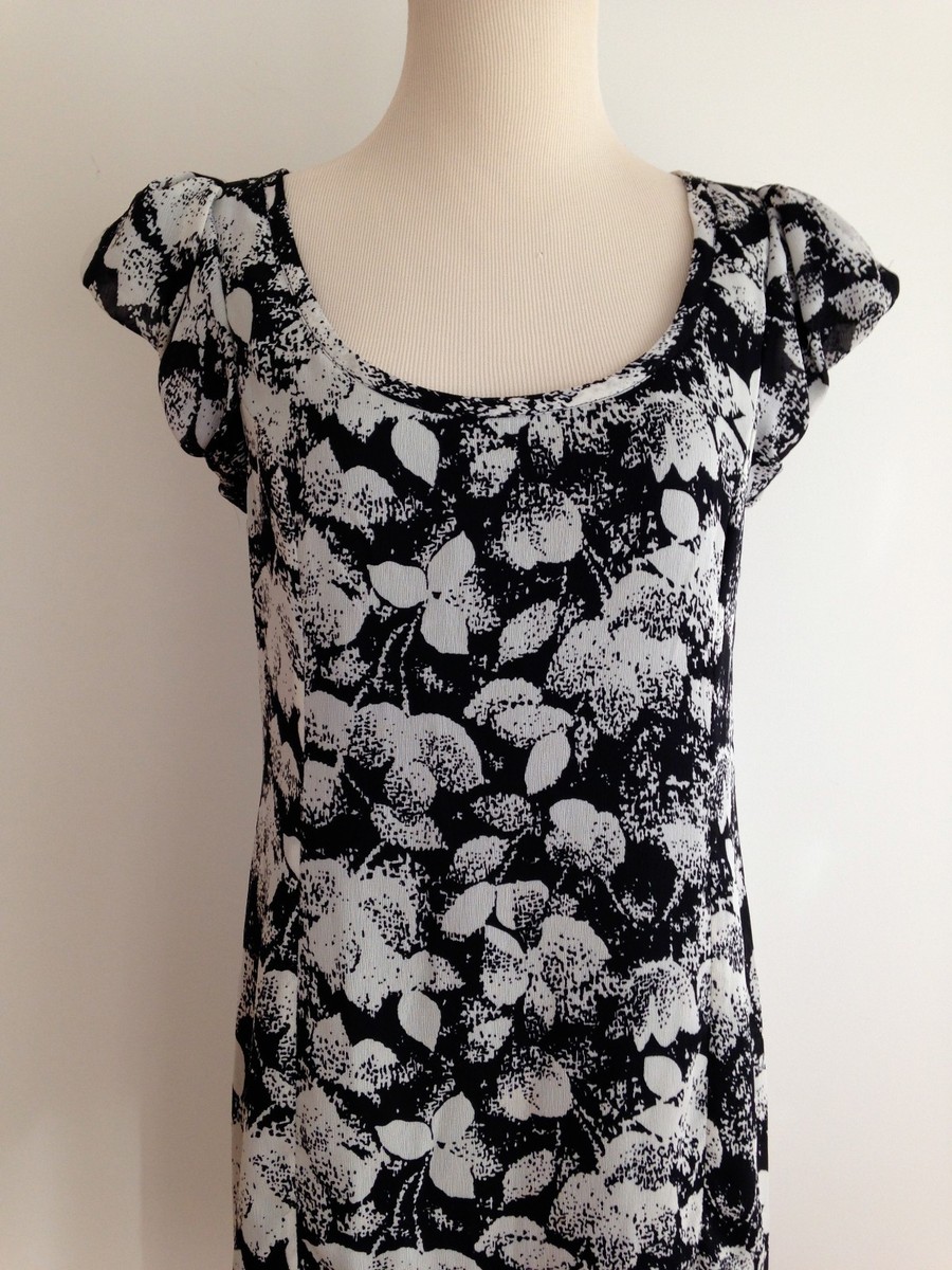bcbgeneration black and white dress BCBGeneration Dress Black & White Floral Size 4