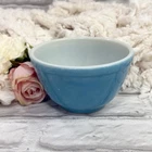 Vtg 1940’s PYREX Primary Color Mixing Bowl Blue Milk Glass Thick Wall 1.5pt Bowl
