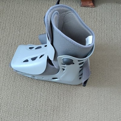 Aircast Large Adjustable Walking Boot Gray Leg Foot Ankle Immobilization