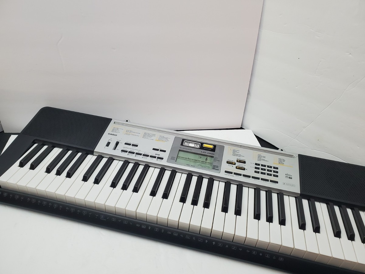 Casio LK-260 Electric Keyboard With Key Lighting System & Sound