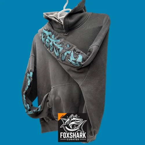 Size Medium CEEC Create Explore Expand Conquer Los Angeles Distressed Hoodie - product listing photo