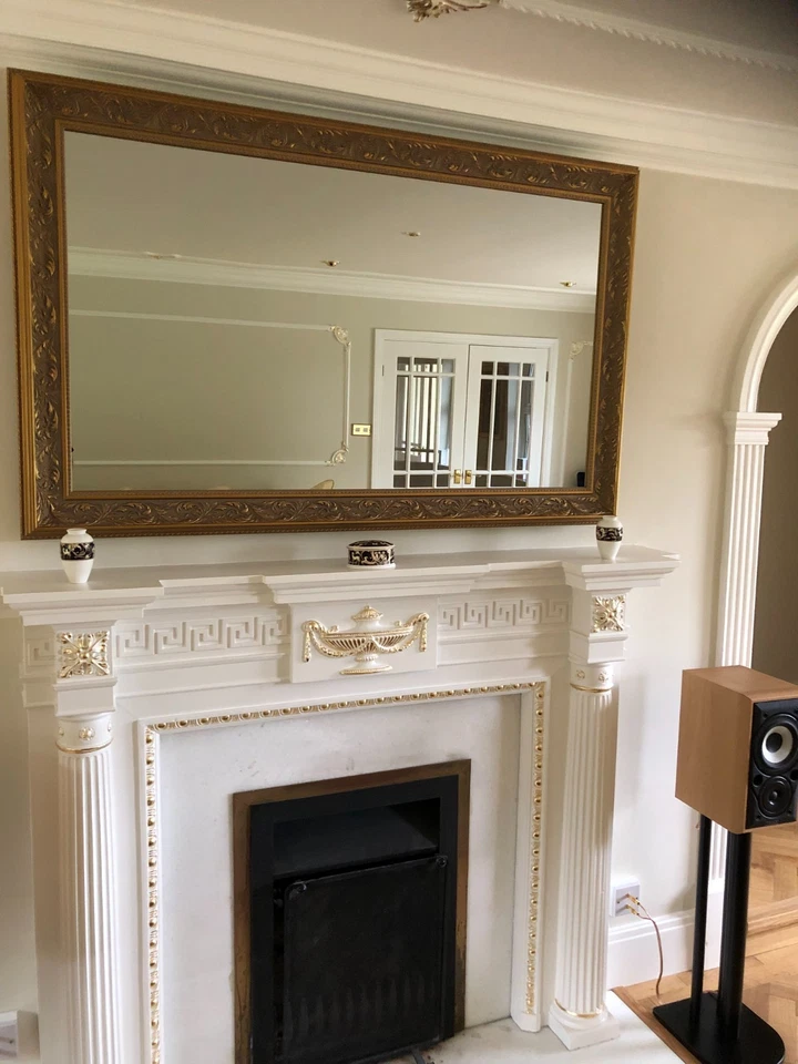 TV in Disguise Framed Mirror, with a Samsung Qled Smart LED TV - Image 4 of 4