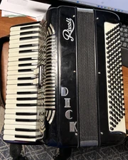 Rivoli SONOLA ITALY ACCORDIAN 120 Bass Buttons With Hard Case