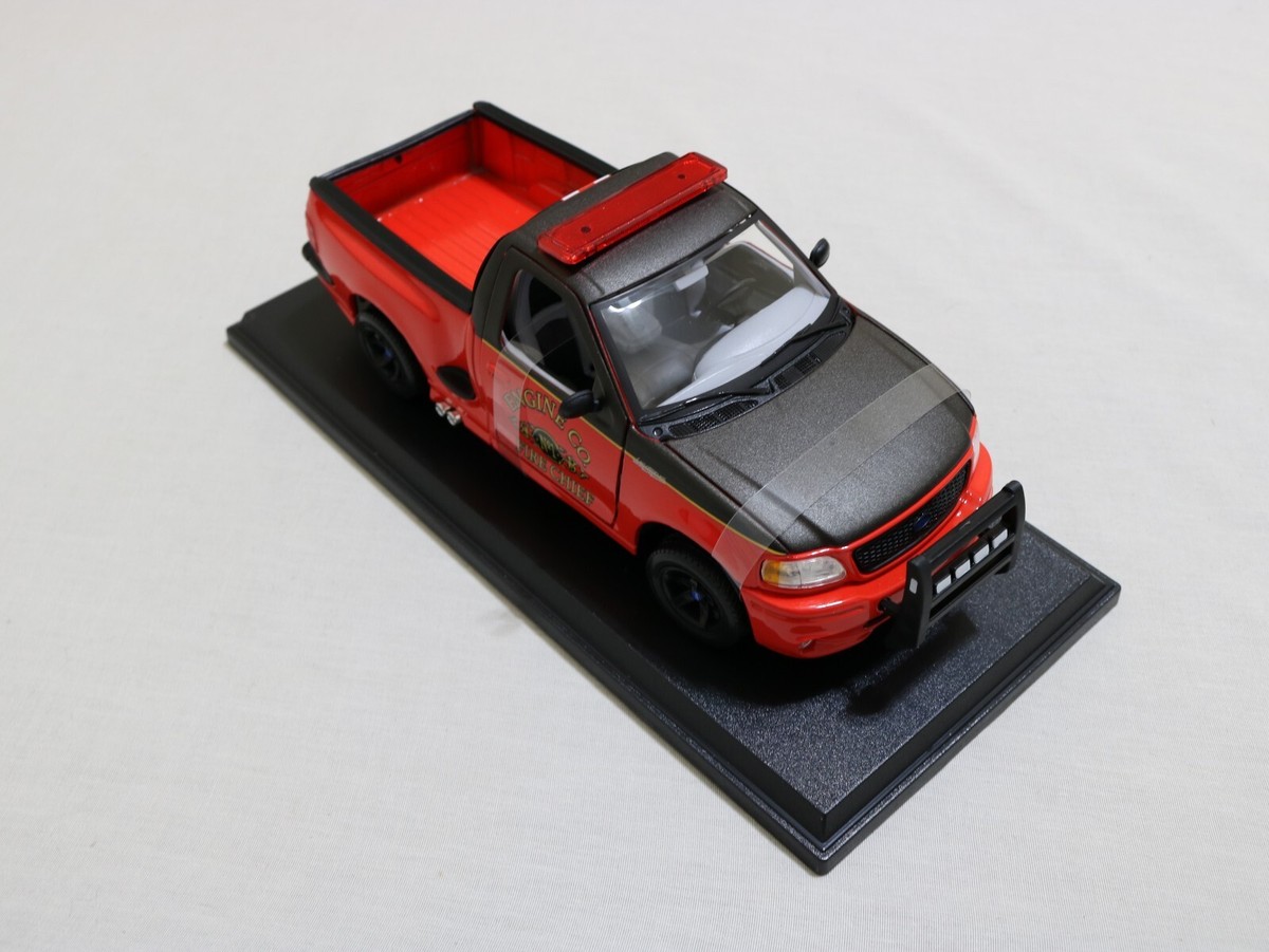 Maisto Ford SVT F-150 Lightning Special Edition 1/21 Scale Diecast
