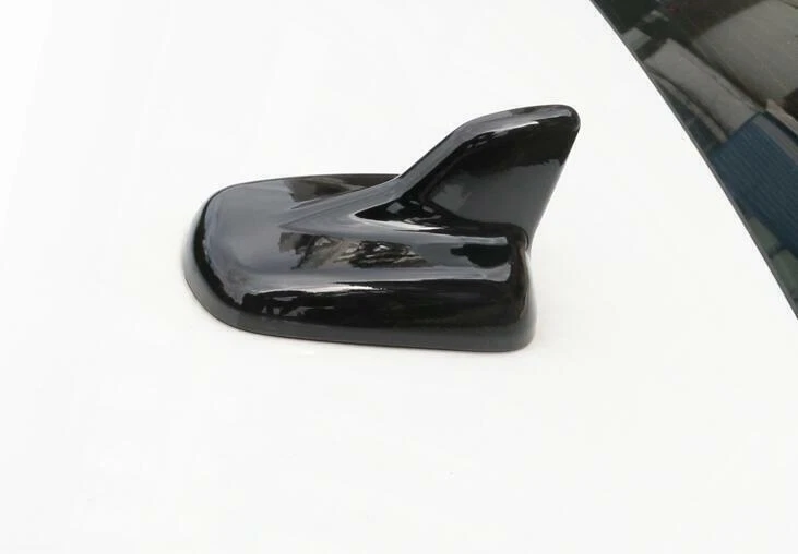 Cubierta de receptor de antena de aleta de tiburón negra ABS para Audi Q7 2016 2017-2018 2019 Foto 4 de 4