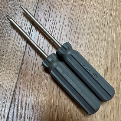 Vintage Amalite USA Phillips Screwdriver #1 - Set of 2 Gray Handle