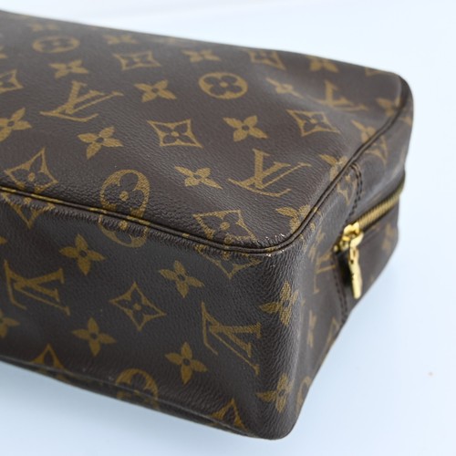 LOUIS VUITTON Trousse Toilette 28 Monogram Cosmetics Pouch "STICKY" P4202OS705 - Picture 7 of 20