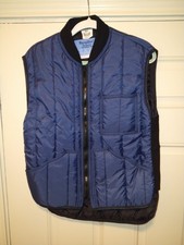 RefrigiWear Warm Cooler Wear Lightweight Workwear Vest Men's sz Medium