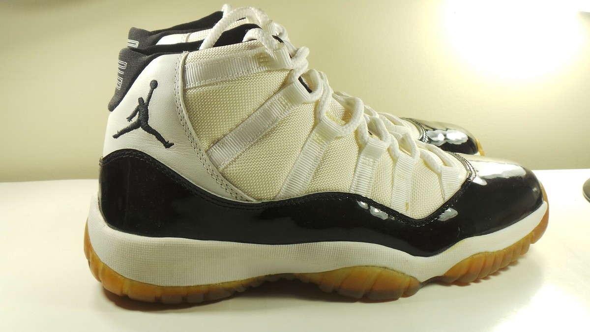 Air Jordan 11 Vintage Y2K 2000 Concord Black White Shoes 136046 100 Mens Size 11 Jordan 11 Retro 2000 Concord for Sale | Authenticity  main image 2