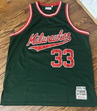 Kareem Abdul-Jabbar's 65th Birthday Gift - A Legal Settlement with Upper Deck 20