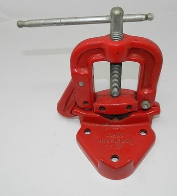 SUPER -EGO NO. 450-2 BENCH YOKE PIPE VISE 1/8''- 2'' CAPICITY   EXCELLENT SHAPE