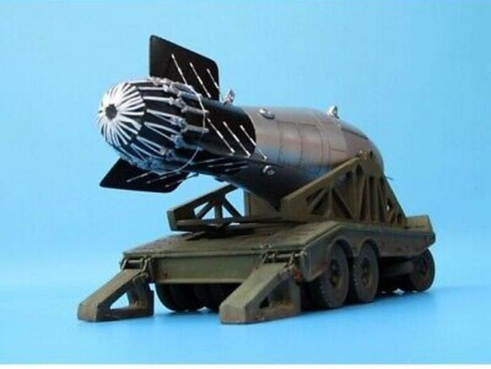 1/72 AN602 hydrogen bomb (RDS220) 