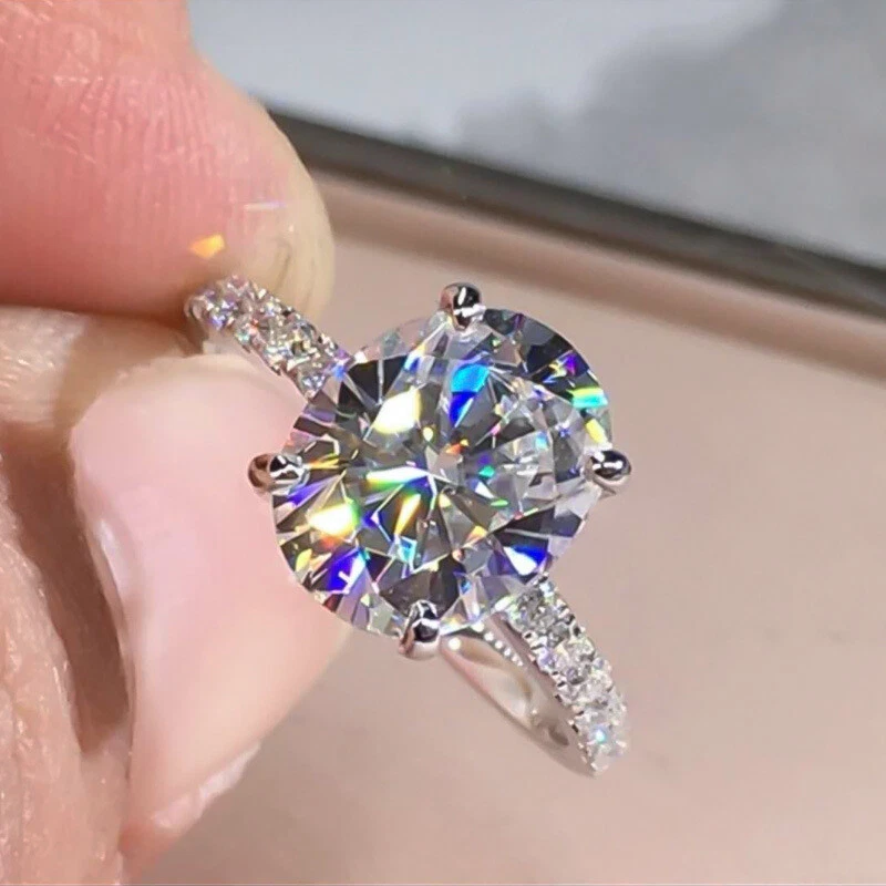 Large oval ring outlet