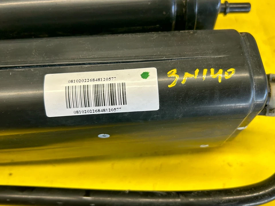 2008-2012 BUICK ENCLAVE FUEL VAPOR EVAPORATOR CANISTER BOX OEM 15136019 - Image 2 of 4