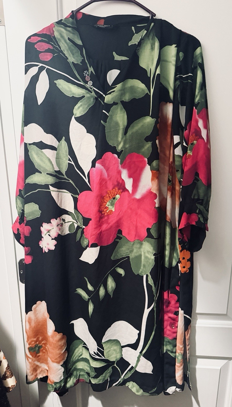 LimeLight Women’s L Fit & Flare Floral V-Neck Long Sleeve Knee Dress Black