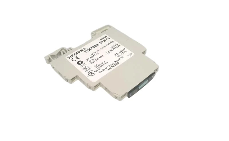 SIEMENS 3TX7004-3PB74 / 3TX70043PB74 (NEW NO BOX)