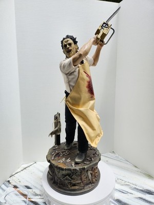 Sideshow Premium Format Texas Chainsaw Massacre Leatherface 015/2000
