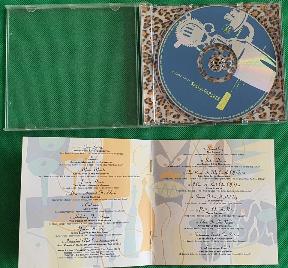 CD Anthologie von Capitol Records "Ultra Lounge Collection" hier Space Cascades - Bild 4 von 4