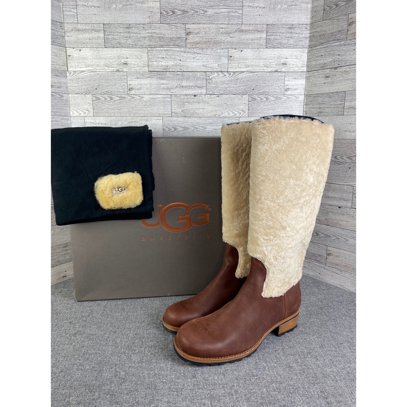 UGG SHEARLING RIDING Chrystie Tall Leather Boots Chestnut Ivory Womens 10 image 3