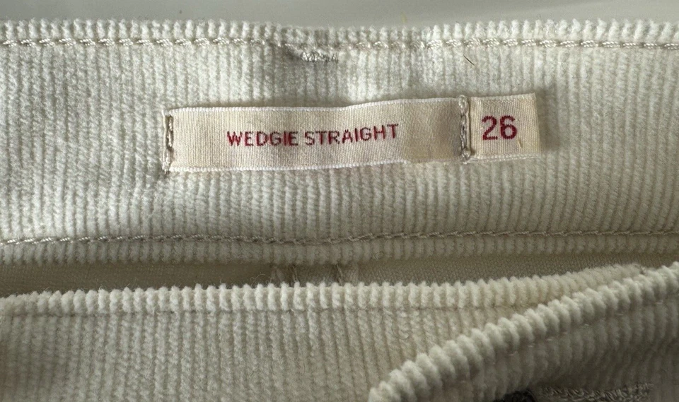 PANTALONES DE PANA RECTOS DE TIRO ULTRA ALTO LEVI'S WEDGIE 26 MARFIL Foto 3 de 4