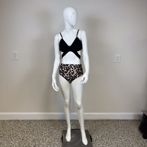 2 Piece Bathing Suit with Leopard Print Bottoms