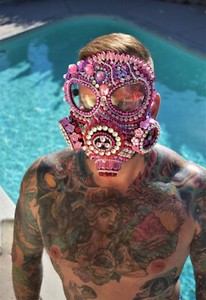GASMASK PINK FLAMINGO wild handmade rhinestone crystal CHARLES MONIZ mask masque