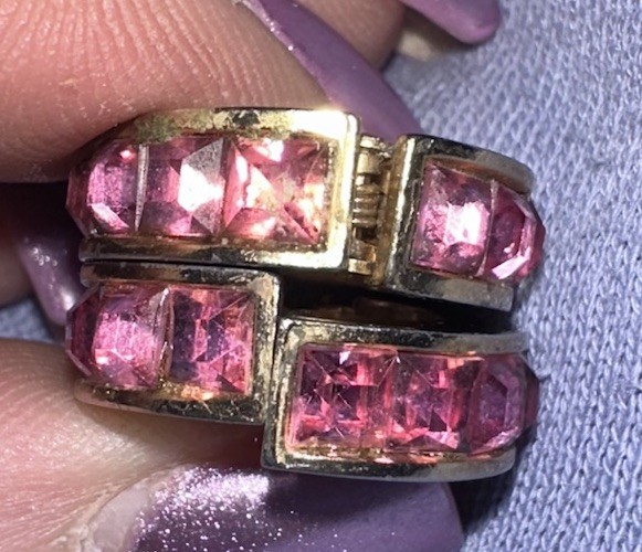 Vintage Pretty 10K Solid Gold Earrings CUFFED EARRINGS W NICE PINK STONES MUST C