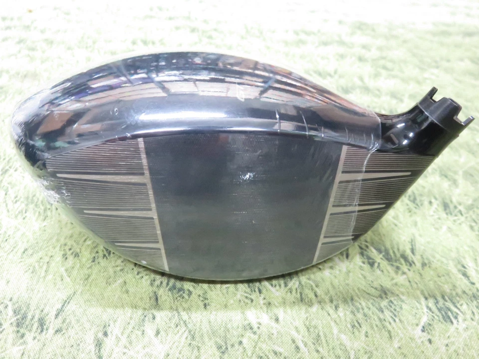 NEW * Titleist GT1 * 10* Driver Head .. - Image 2 of 3
